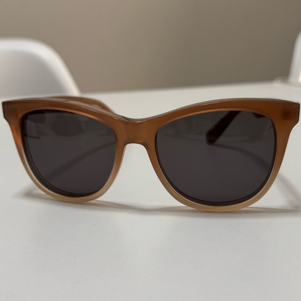 WILDFOX CATFARER SUNGLASSES
